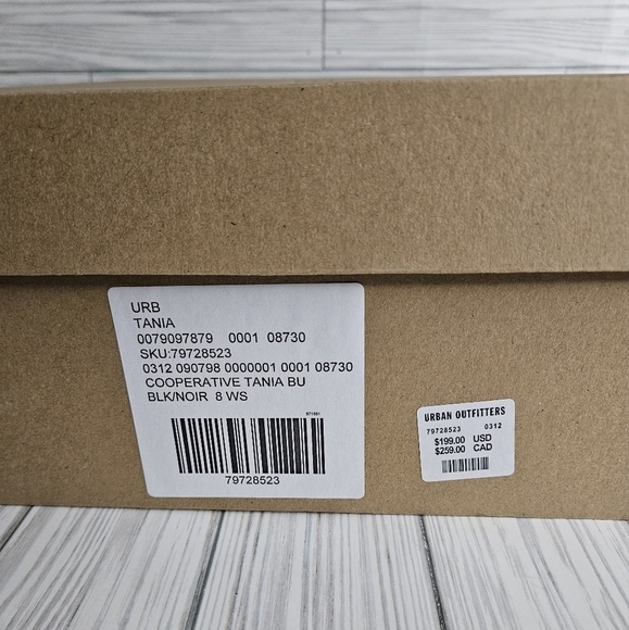 Urban Outfitters Cooperative Tania Buckled Combat Boots in Black Leather NWT - Picture 7 of 10